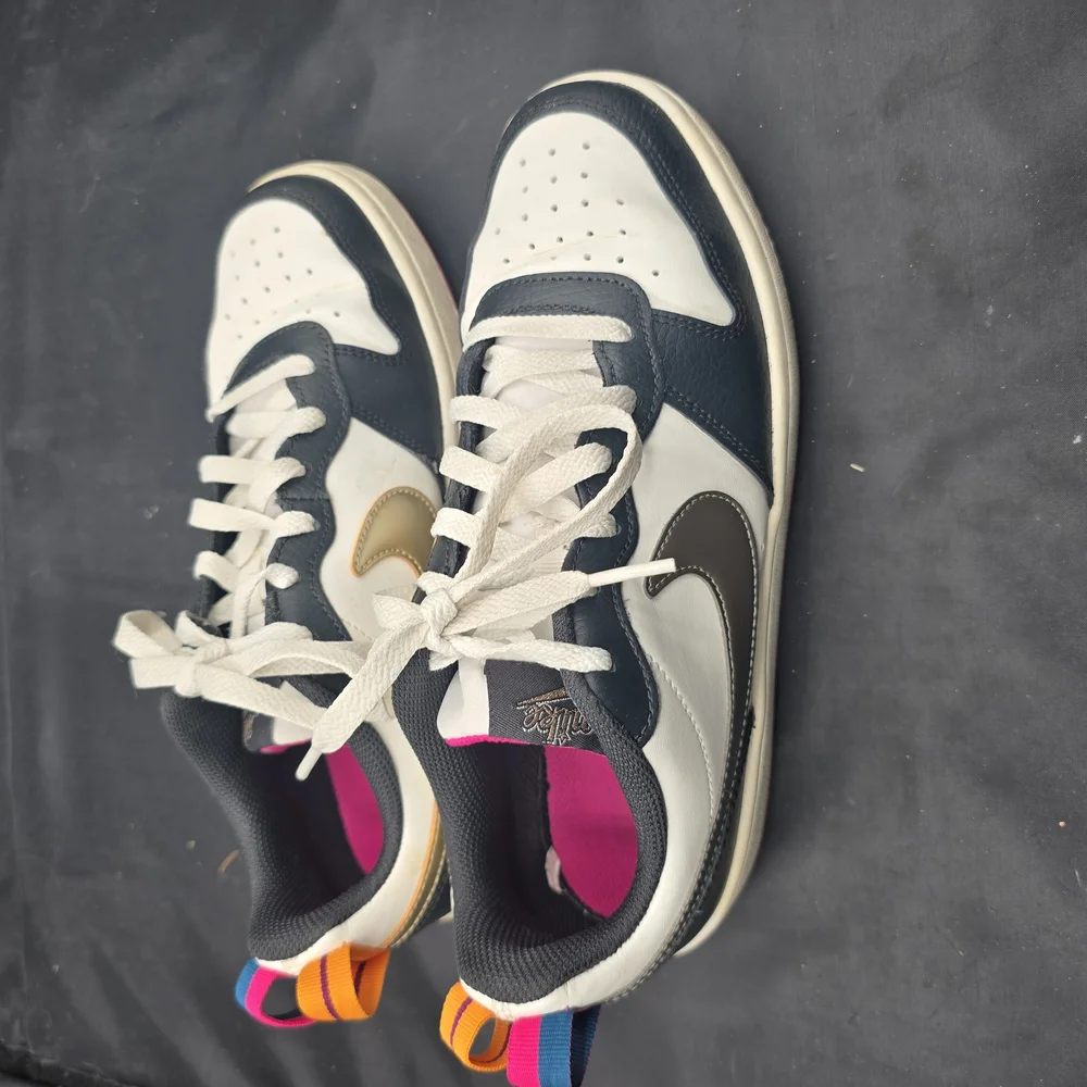 Nike Kids Sneakers‎ - Black, White, Gold, Pink